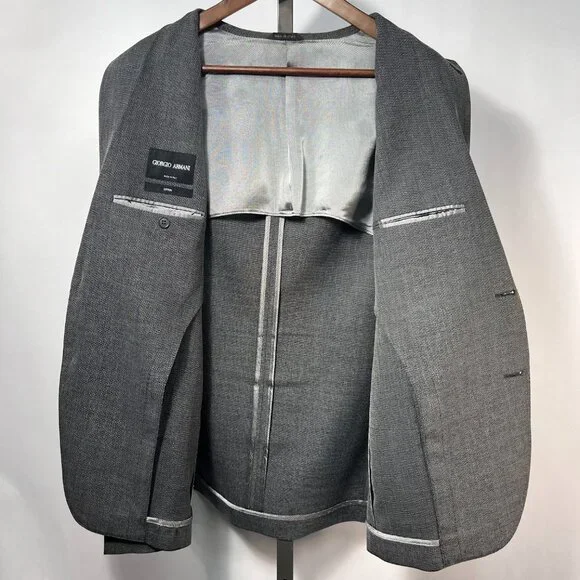 GEORGIO ARMANI Upton Gray 44R 2 Btn  Blazer Made in Italy poly blend - Picture 6 of 8